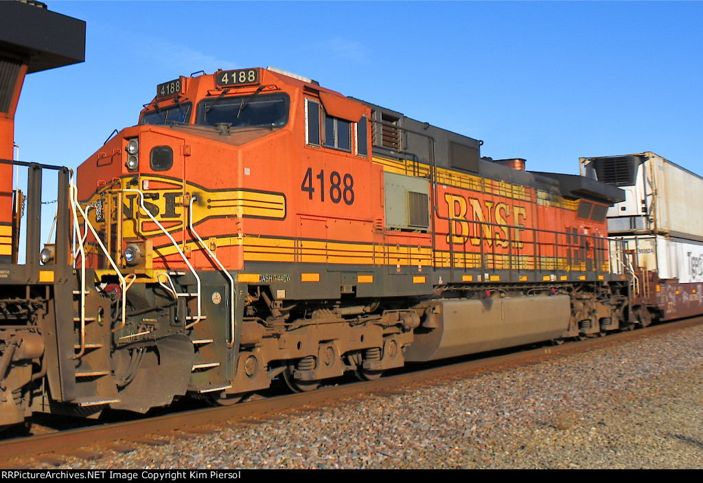 BNSF 4188